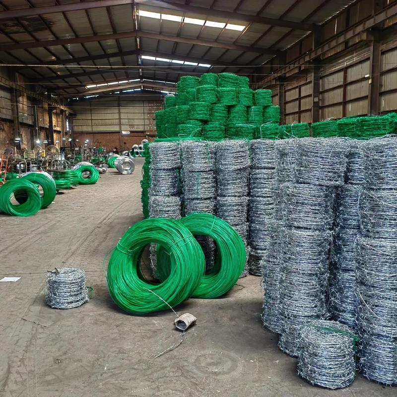 刺繩隔離柵 守護(hù)安全的堅固屏障